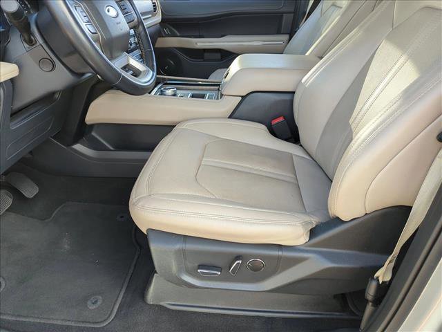 Used 2024 Ford Expedition Max Limited RWD image 16