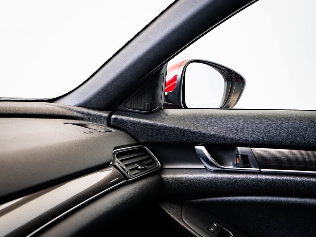 Used 2018 Honda Accord Sport image 30