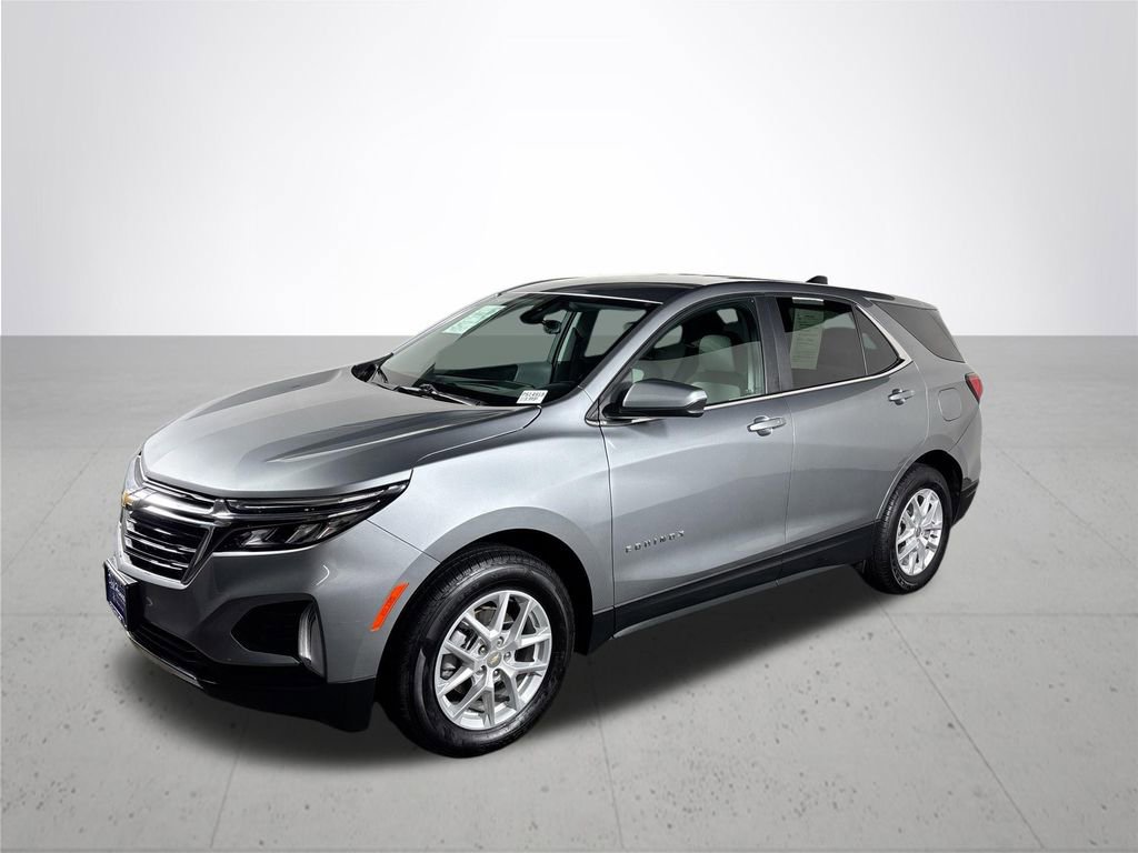 Used 2023 Chevrolet Equinox LT image 2