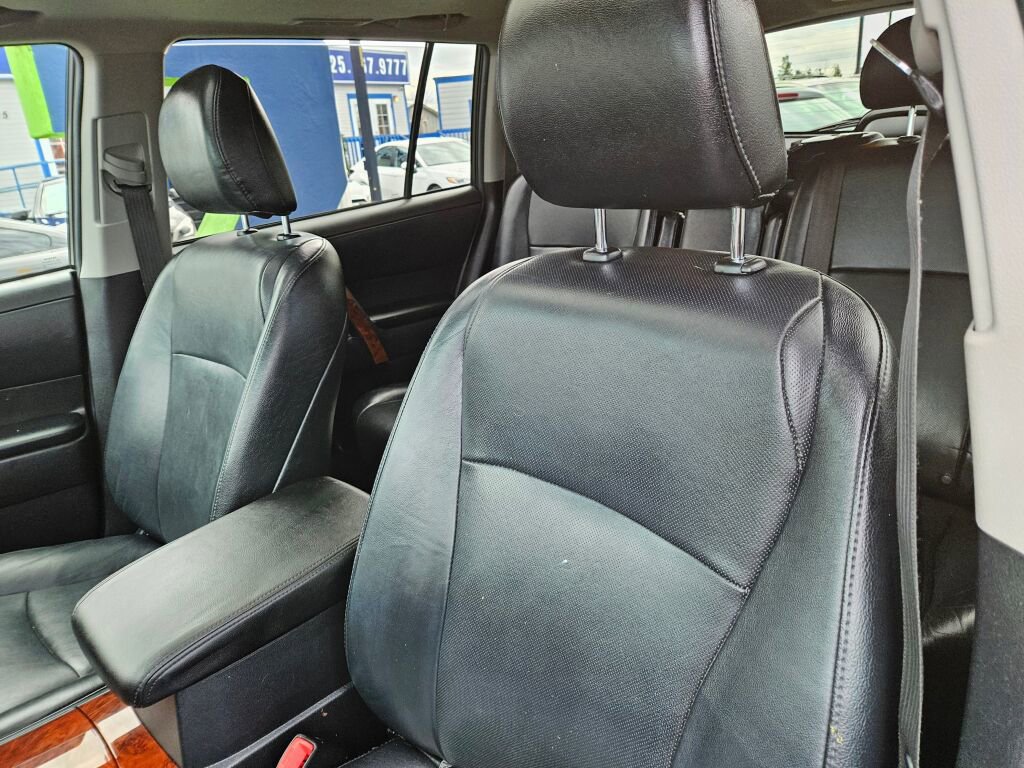 Used 2013 Toyota Highlander Limited image 23