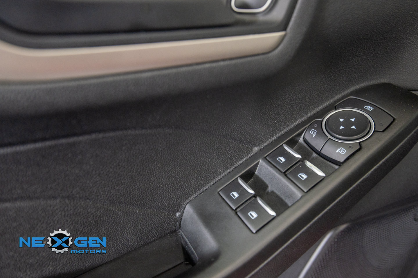 Used 2022 Ford Escape SE w/ SE Sport Appearance Package FWD image 13