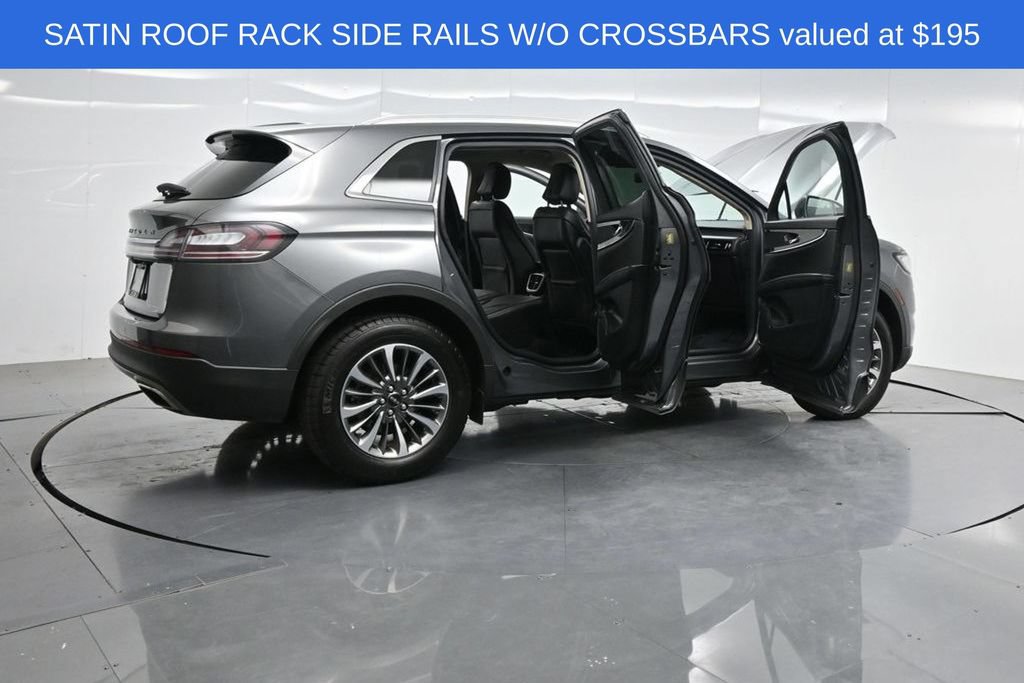 Used 2023 Lincoln Nautilus FWD w/ Premium Package image 4