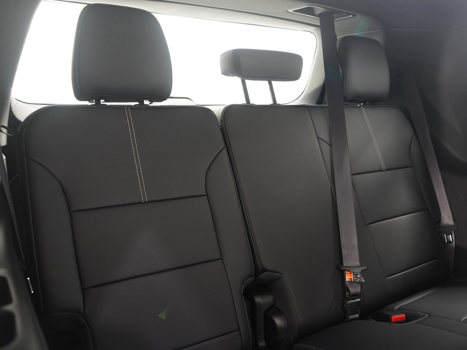 Used 2025 GMC Acadia Elevation w/ Elevation Premium Package image 14