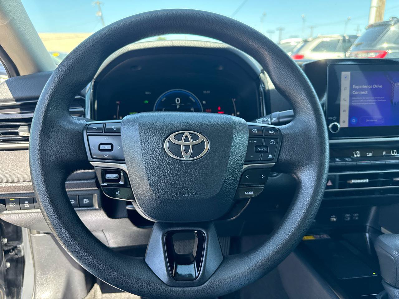 Used 2025 Toyota Camry LE FWD image 13