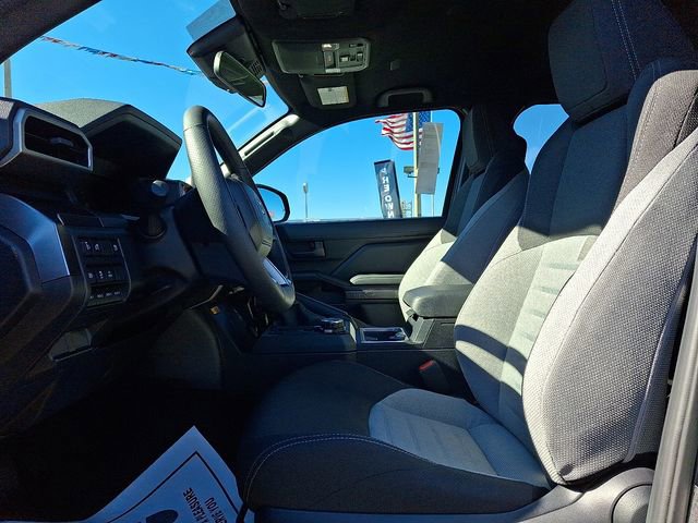 Used 2025 Toyota 4Runner TRD Off-Road image 13