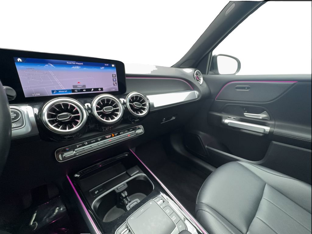 Used 2022 Mercedes-Benz GLB 250 4MATIC w/ Premium Package Lite image 40