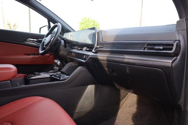 Certified 2025 Kia Sportage SX image 41