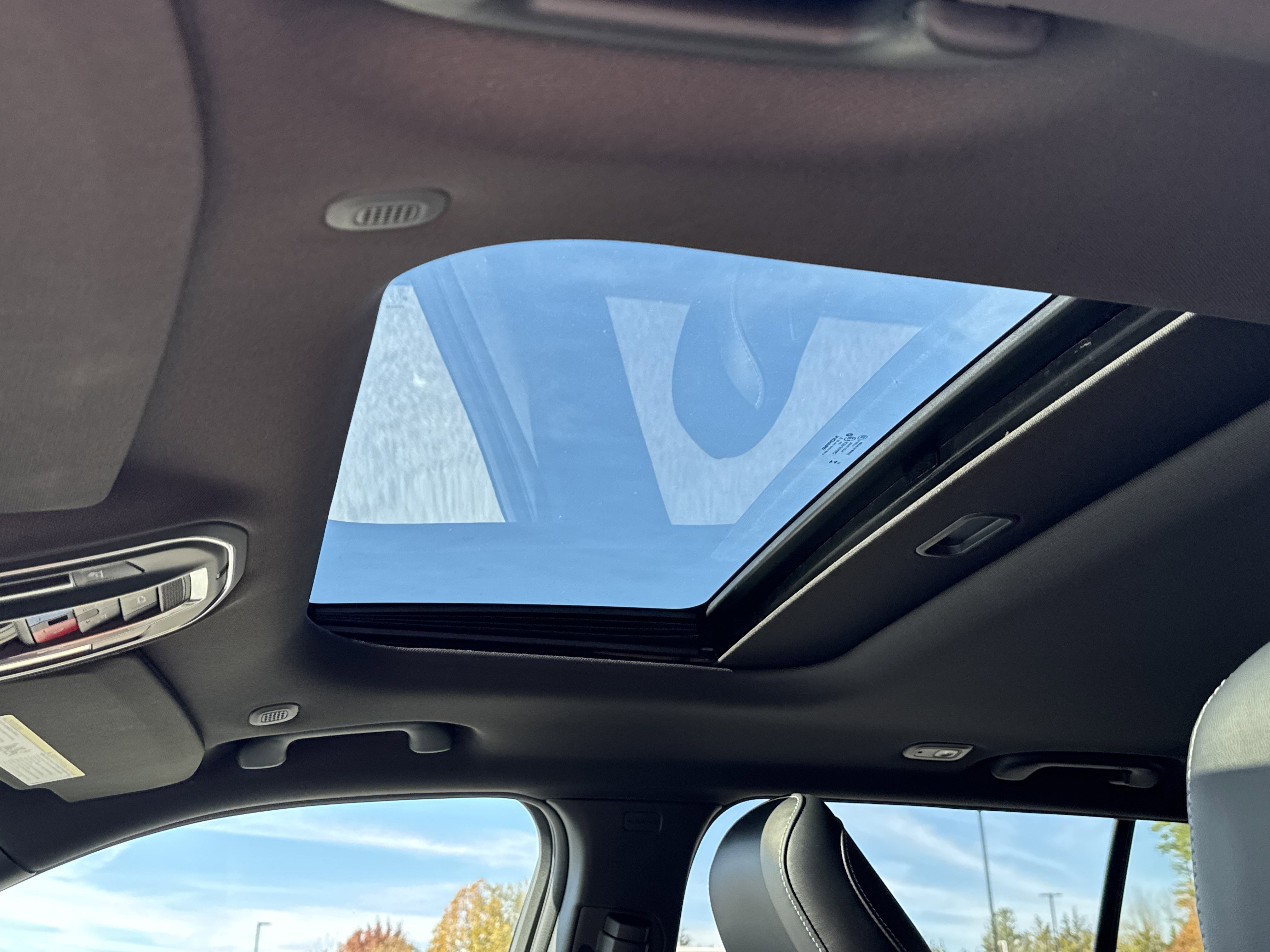 New 2025 Jeep Grand Cherokee Altitude image 38