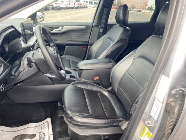 Used 2023 Ford Escape Platinum image 15
