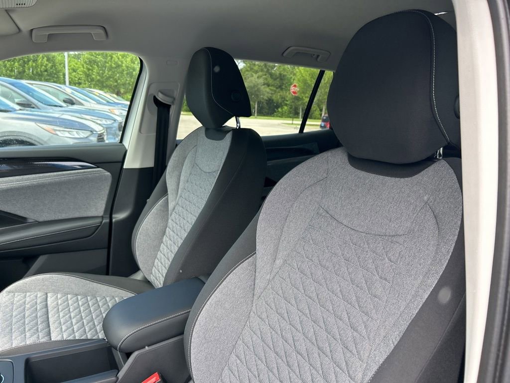 New 2025 Volkswagen Tiguan S image 14