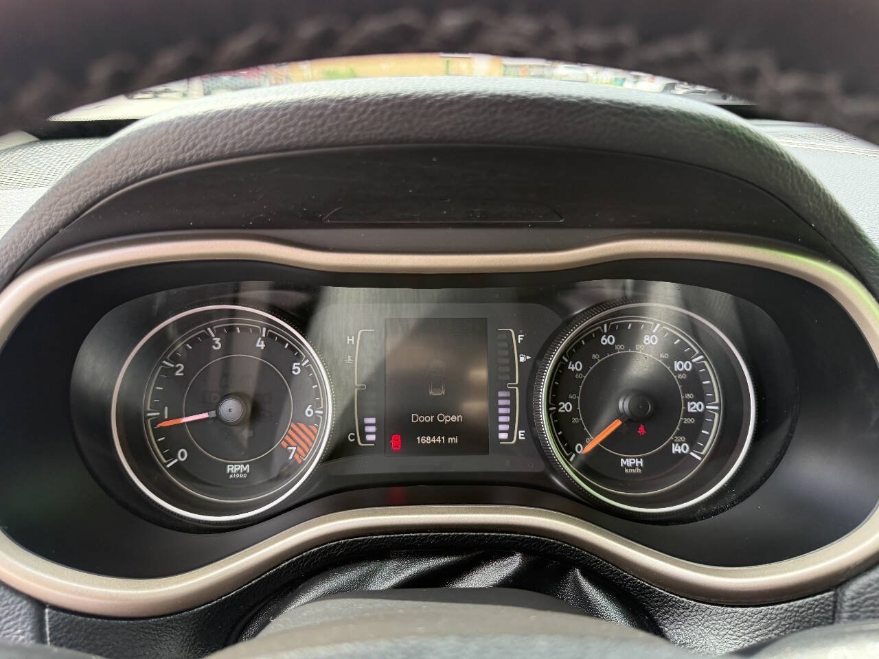 Used 2015 Jeep Cherokee Latitude AWD/4WD image 15