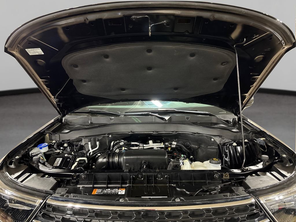 Used 2023 Ford Explorer XLT image 13