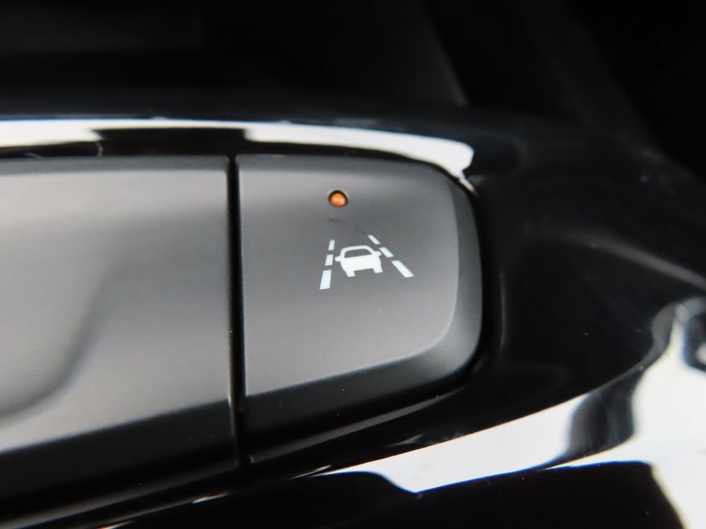 New 2026 Chevrolet Trax RS w/ Sunroof Package FWD image 12