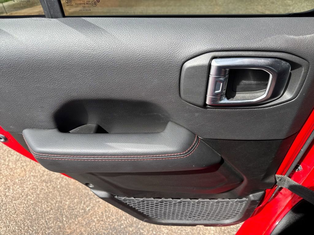 Used 2022 Jeep Gladiator Rubicon w/ Cold Weather Group image 35