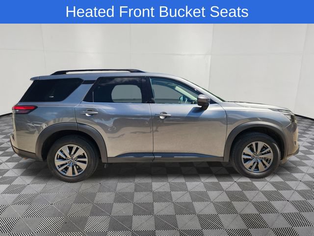 Used 2025 Nissan Pathfinder SV FWD image 4