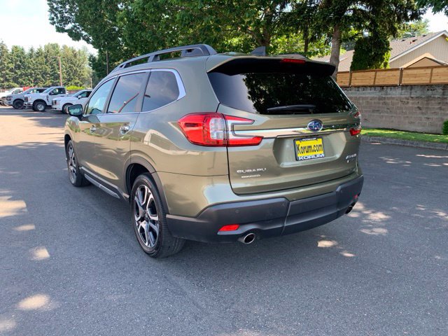 Used 2025 Subaru Ascent Touring AWD/4WD image 3