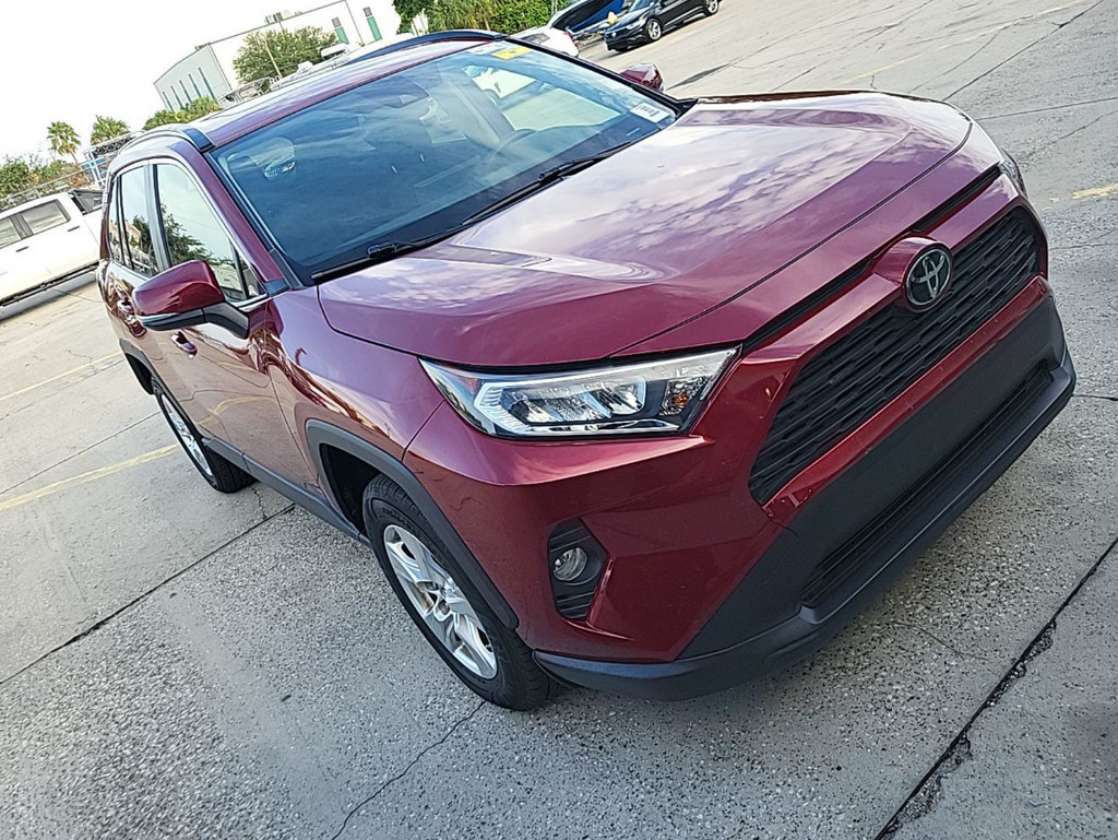 Used 2019 Toyota RAV4 XLE w/ Convenience Package FWD image 6