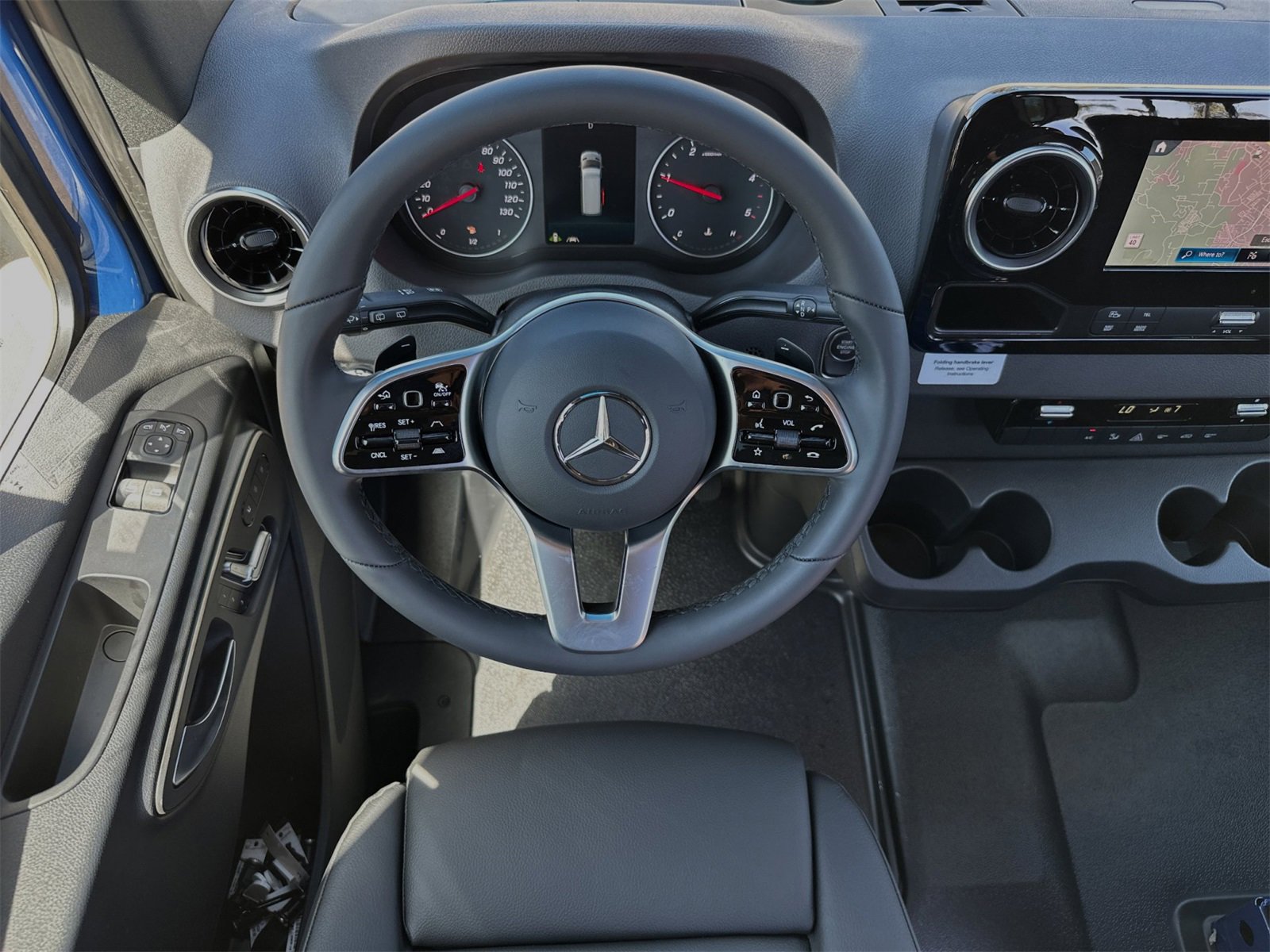 Used 2024 Mercedes-Benz Sprinter 2500 image 14