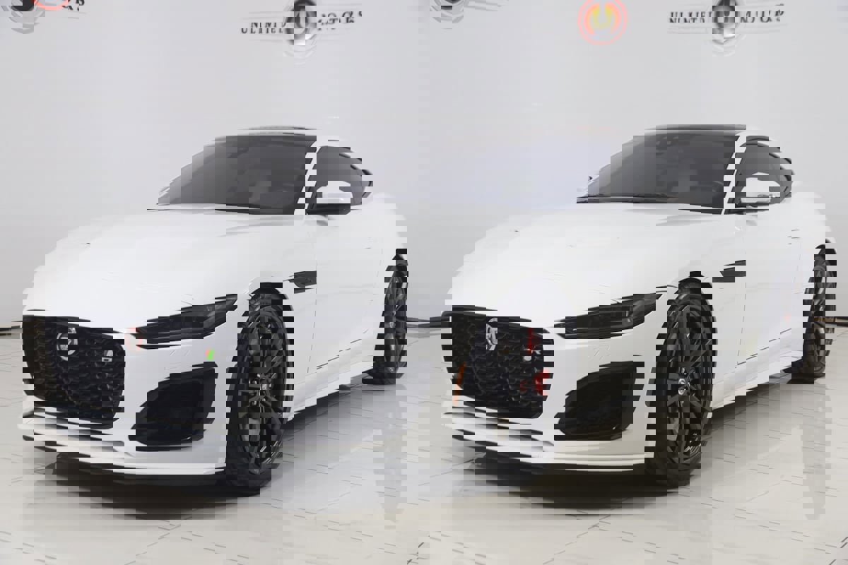 Used 2021 Jaguar F-TYPE R image 5