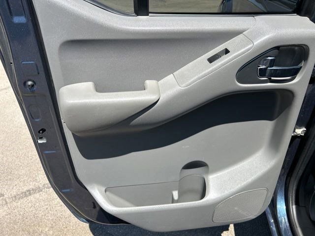 Used 2018 Nissan Frontier SV AWD/4WD image 30