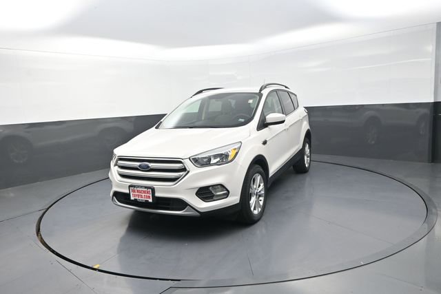 Used 2018 Ford Escape SE image 40