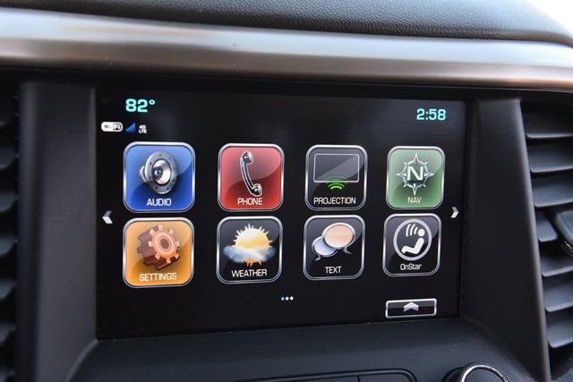 Used 2018 GMC Acadia Denali w/ Technology Package AWD/4WD image 17