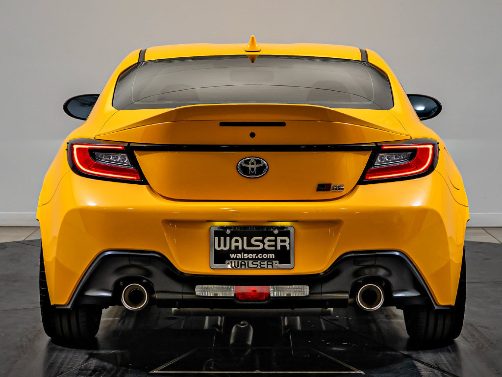 Used 2026 Toyota GR86 YUZU Limited RWD image 6