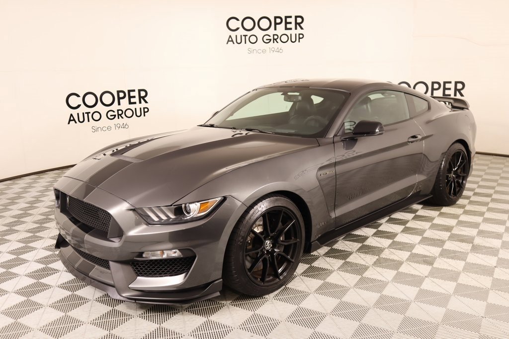 Used 2020 Ford Mustang Shelby GT350 w/ Technology Package image 11