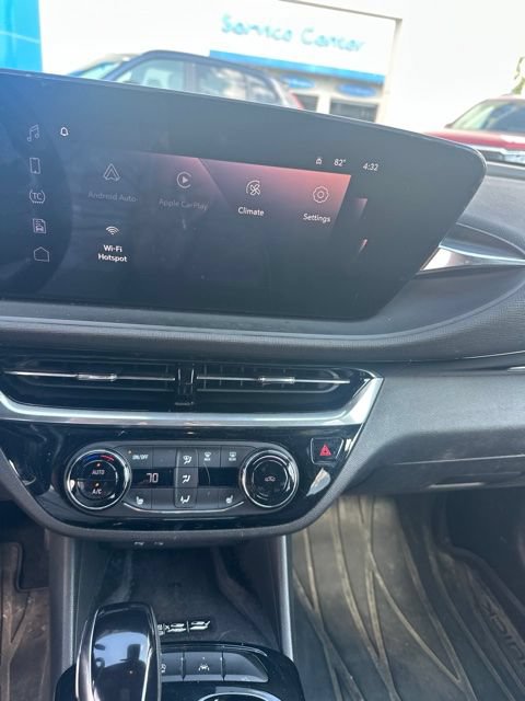 Used 2024 Buick Envista Sport Touring w/ Convenience I Package FWD image 5
