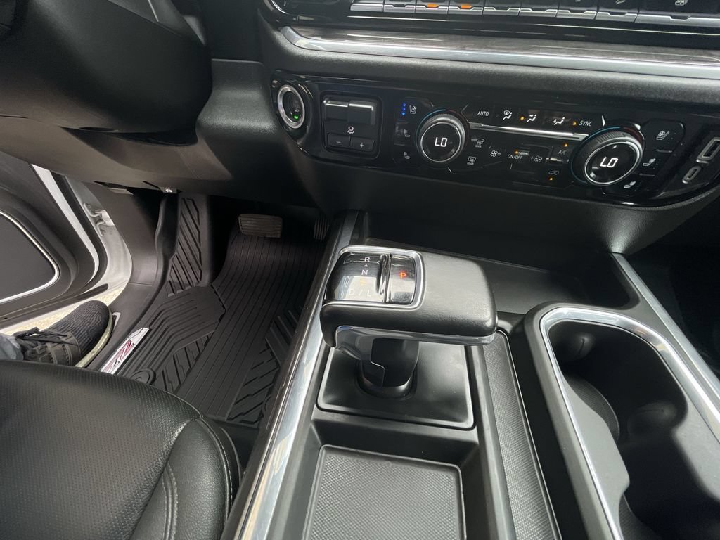 Certified 2025 Chevrolet Silverado 1500 LTZ AWD/4WD image 16