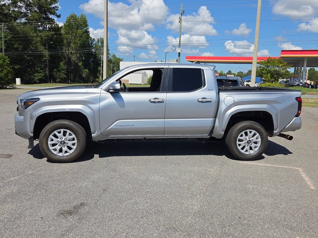 Used 2024 Toyota Tacoma SR5 RWD image 2
