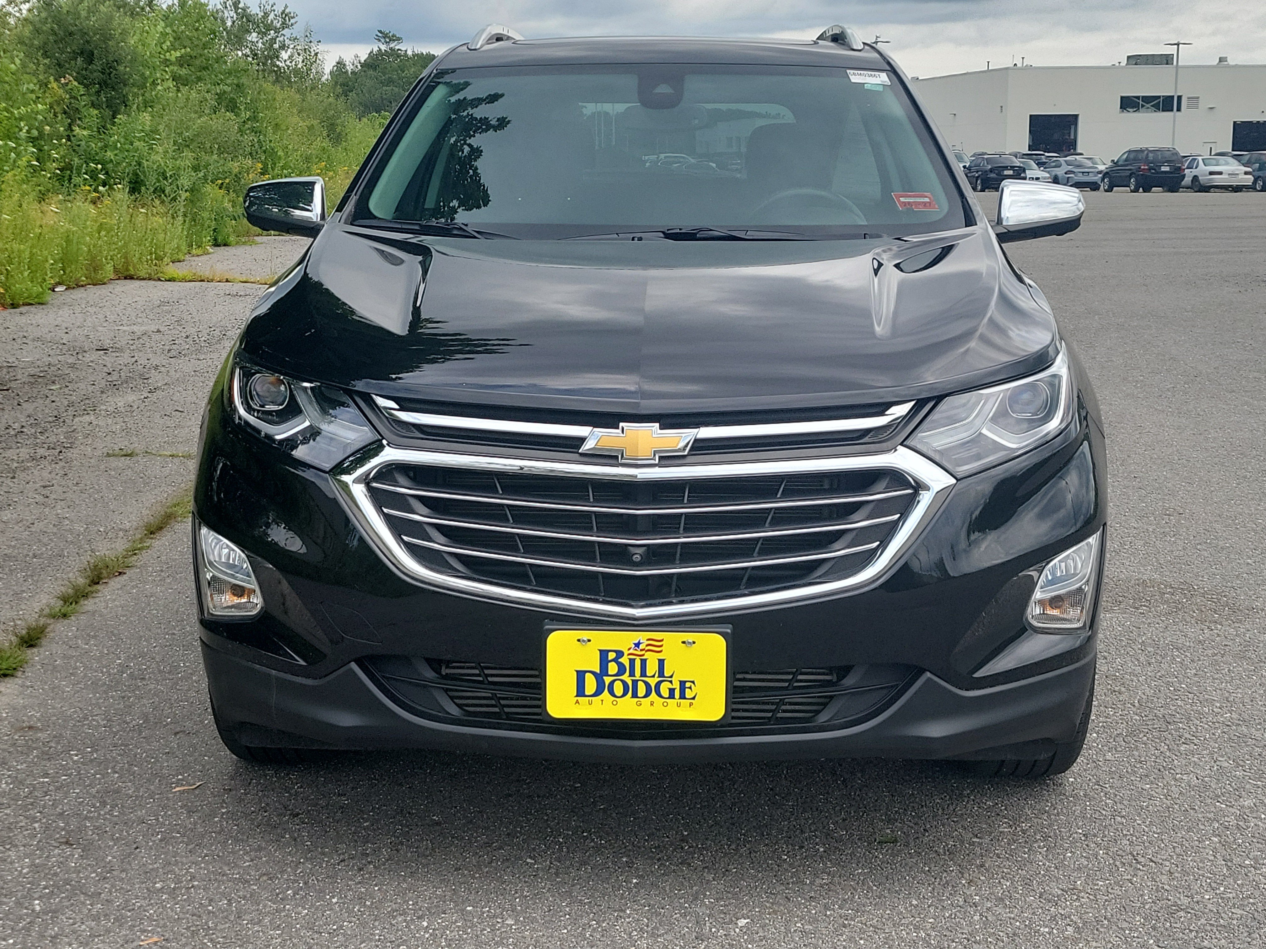 Used 2021 Chevrolet Equinox Premier AWD/4WD image 2