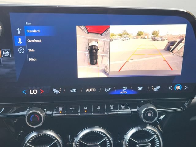 Used 2024 Chevrolet Blazer EV LT AWD/4WD image 6