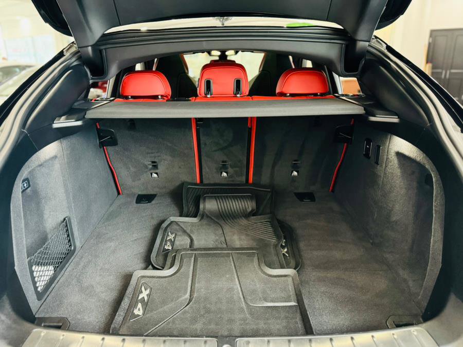 Used 2023 BMW X4 M image 8