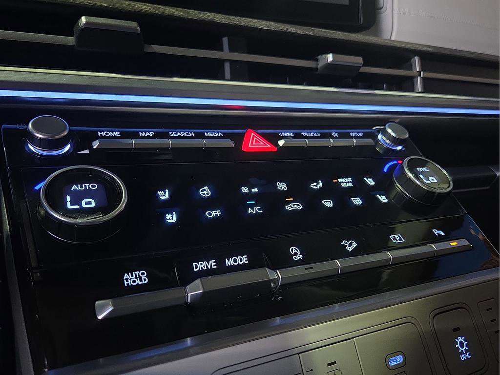 Used 2024 Hyundai Santa Fe Calligraphy image 22