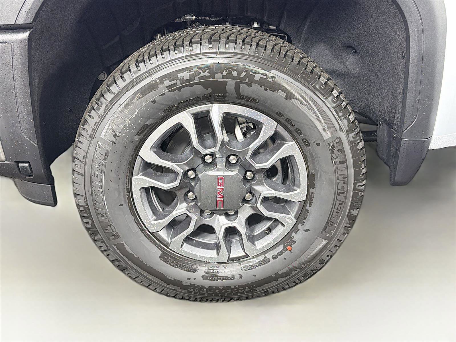 New 2026 GMC Sierra 2500 SLT w/ SLT Premium Package image 32