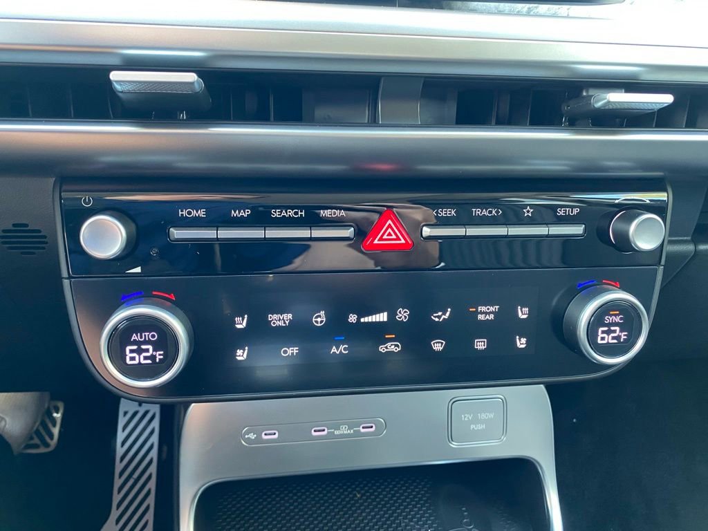 New 2026 Hyundai Ioniq 9 Limited image 18