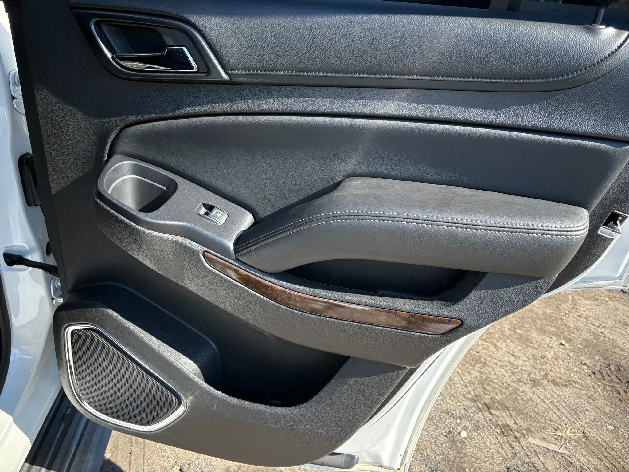 Used 2016 Chevrolet Tahoe LT image 16