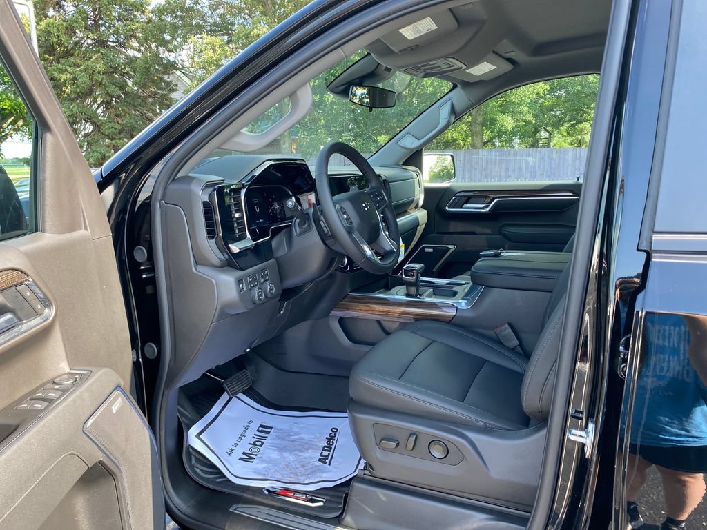 New 2026 Chevrolet Silverado 1500 LT Trail Boss w/ LT Trail Boss Premium Package AWD/4WD image 22