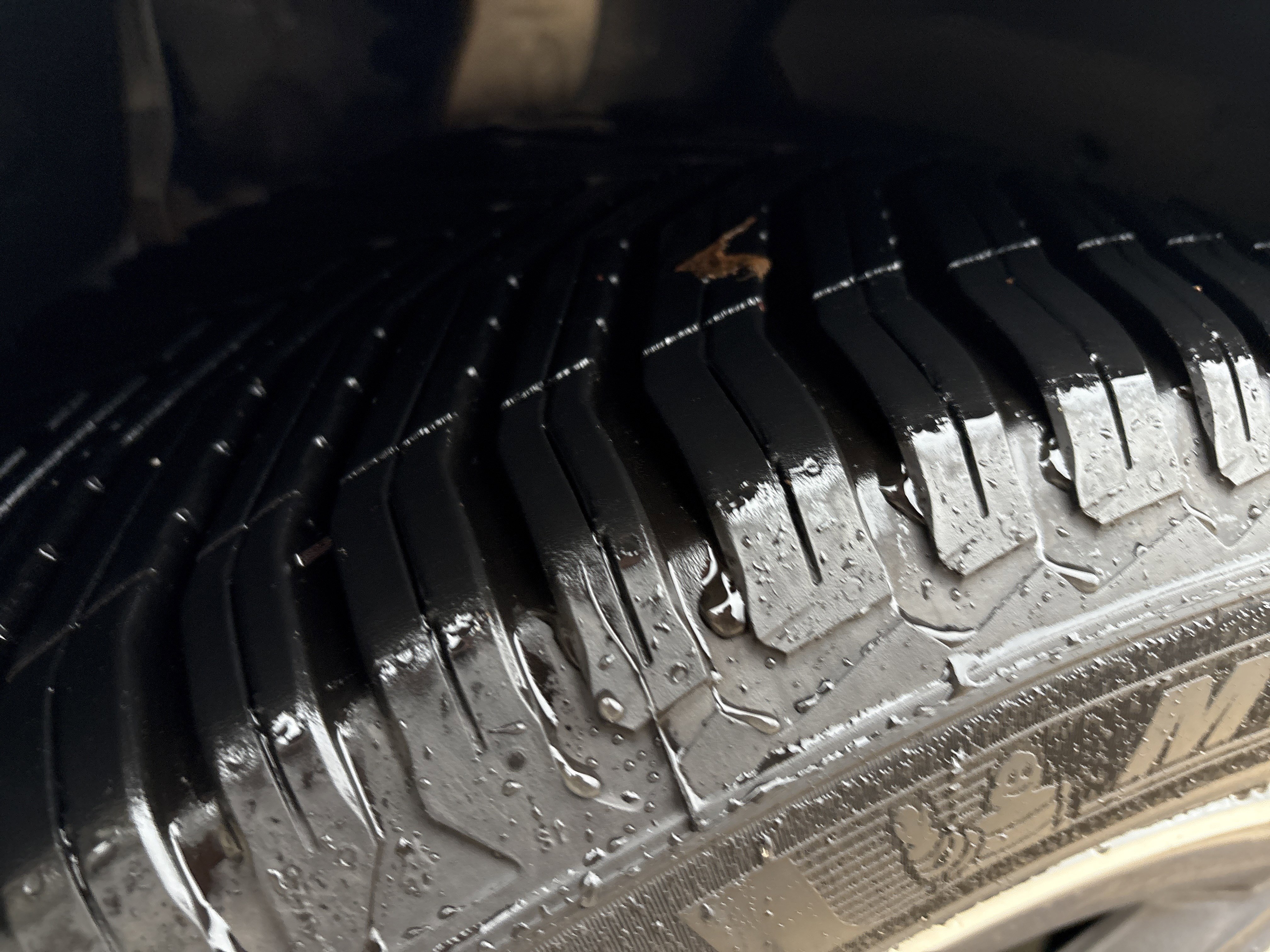 Used 2020 Mercedes-Benz GLE 350 4MATIC image 27