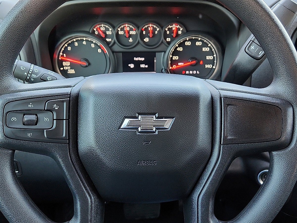 Used 2025 Chevrolet Silverado 1500 Custom Trail Boss w/ Turbomax Blackout Package image 11