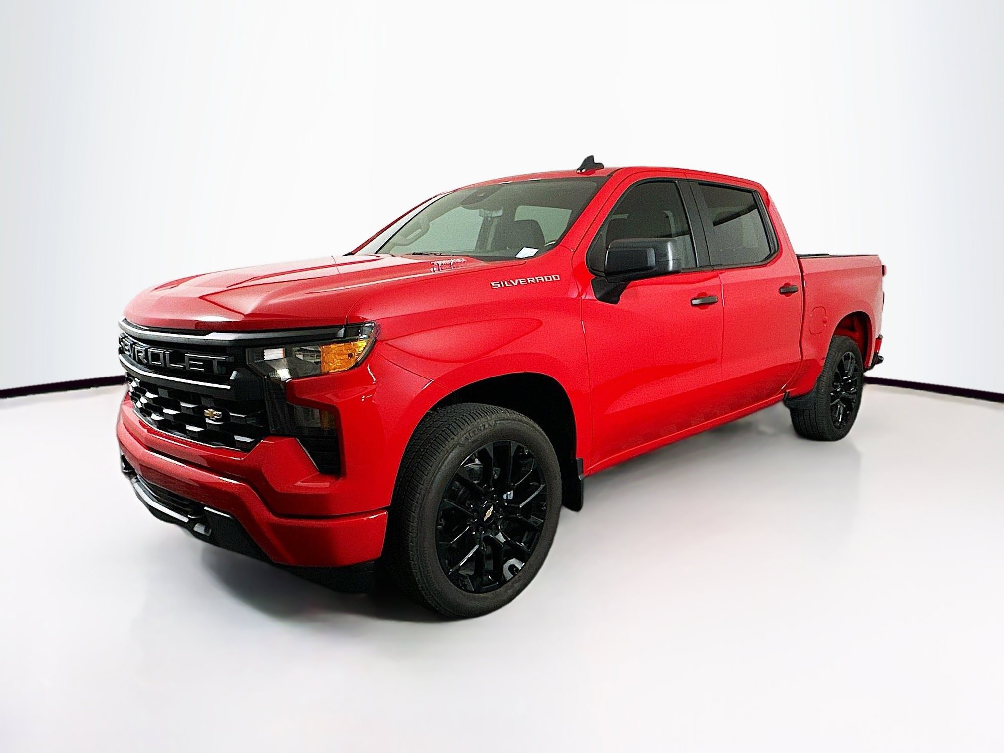Used 2025 Chevrolet Silverado 1500 Custom image 3