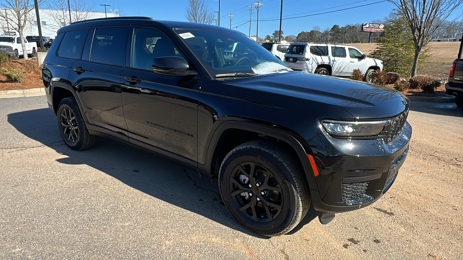 New 2025 Jeep Grand Cherokee L Altitude image 5