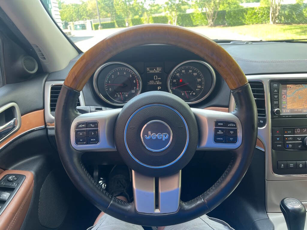 Used 2012 Jeep Grand Cherokee Overland w/ Trailer Tow Group IV image 20