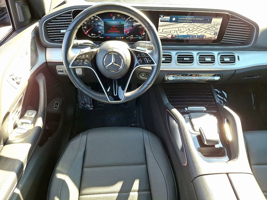 Used 2025 Mercedes-Benz GLE 350 4MATIC image 11
