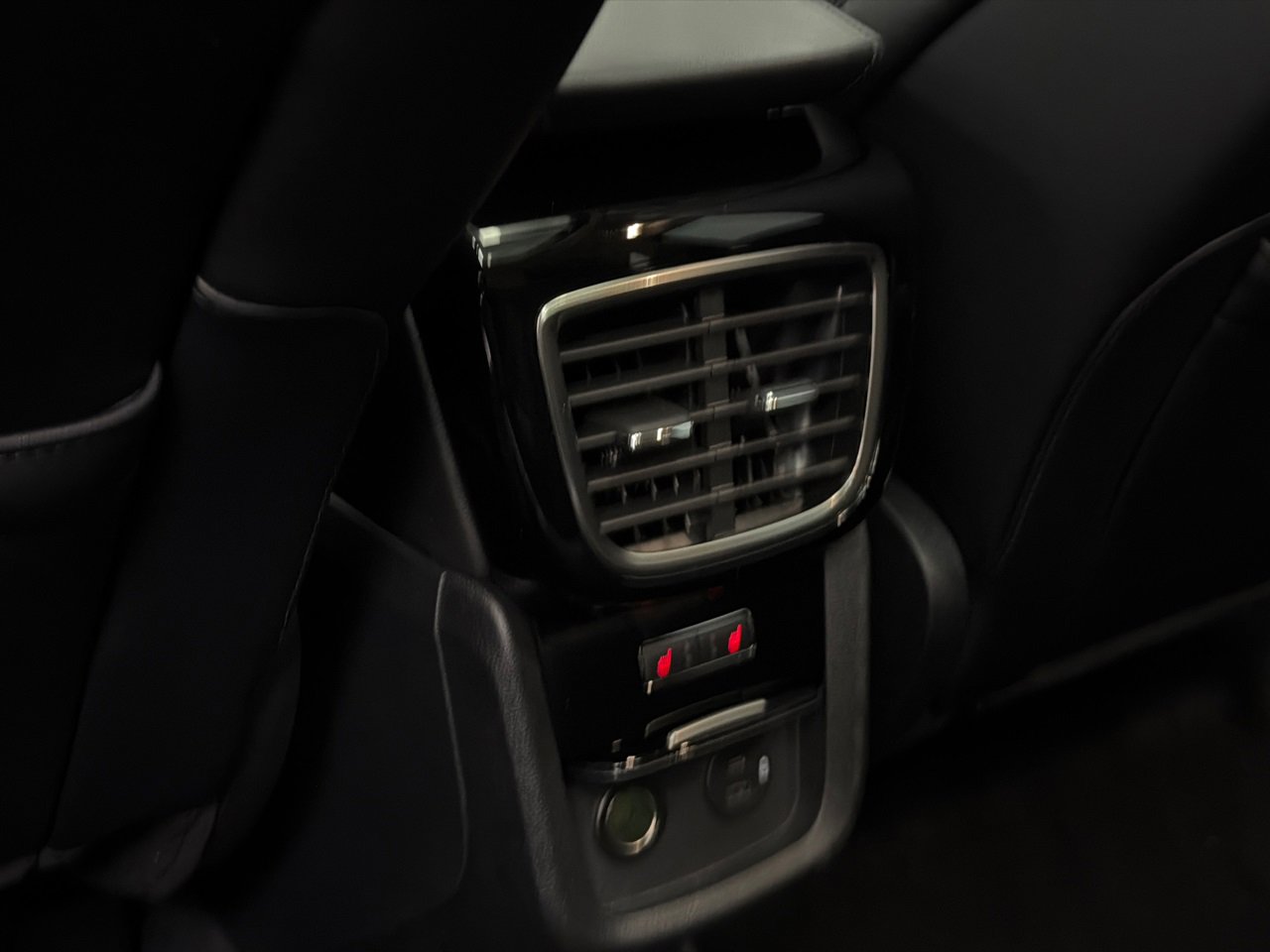 Certified 2022 Lincoln Nautilus Reserve w/ Equipment Group 201A image 19