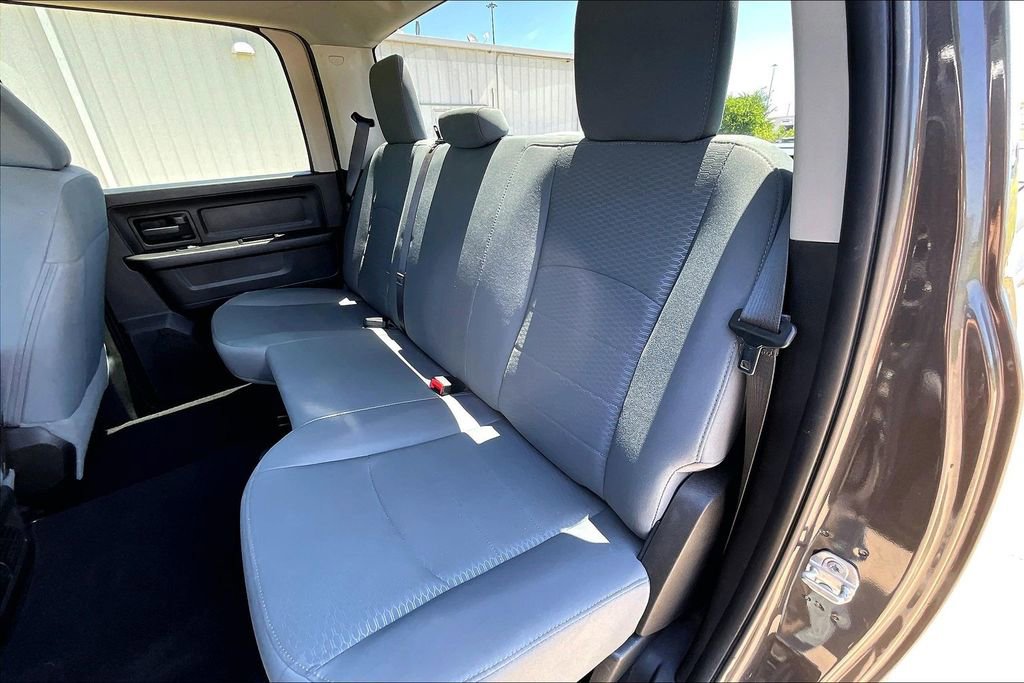 Used 2018 RAM 2500 Tradesman w/ Chrome Appearance Group AWD/4WD image 34