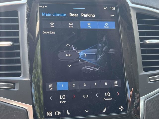 Used 2025 Volvo XC90 B5 Core image 29