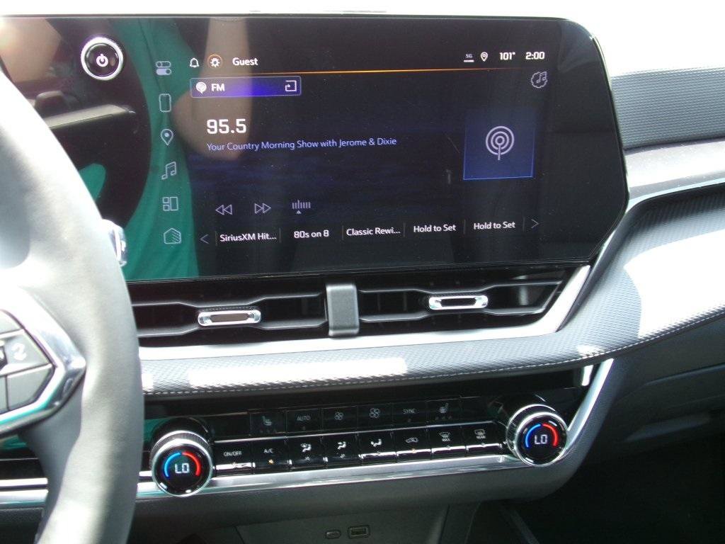 New 2026 Chevrolet Equinox LT w/ Convenience Package II image 6