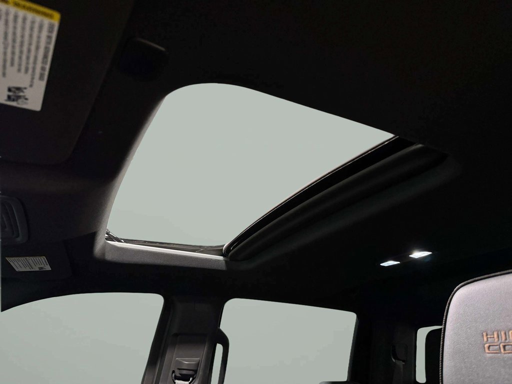 Used 2024 Chevrolet Silverado 2500 High Country w/ High Country Premium Package image 13